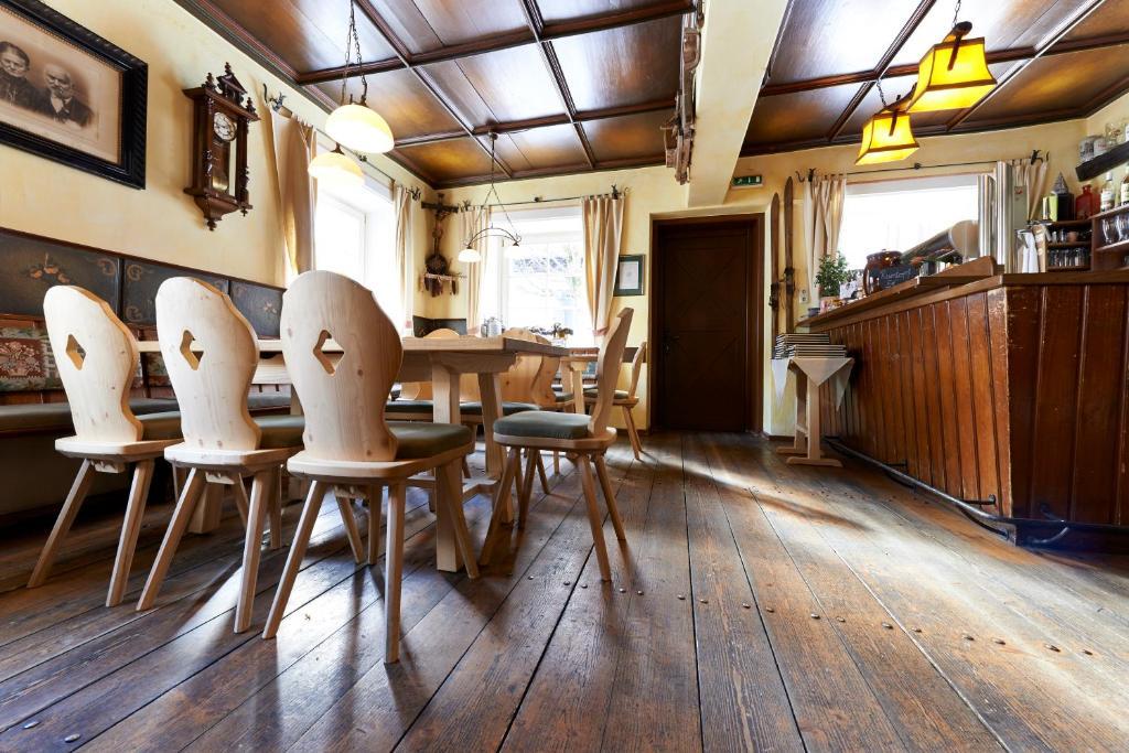 Hotelchen Doellacher Dorfwirtshaus Großkirchheim エクステリア 写真