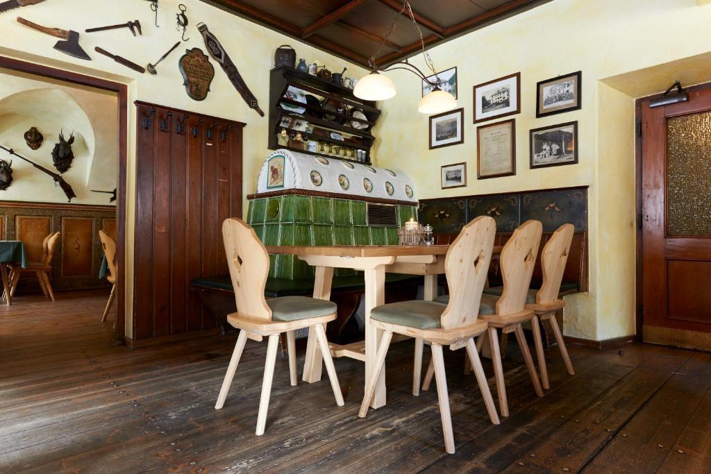 Hotelchen Doellacher Dorfwirtshaus Großkirchheim エクステリア 写真